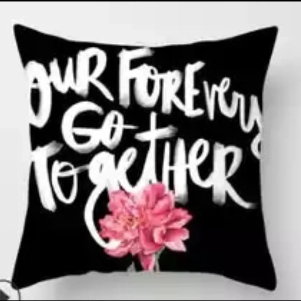 NEW! Boss Lady Geometric Printed Pillow Cover